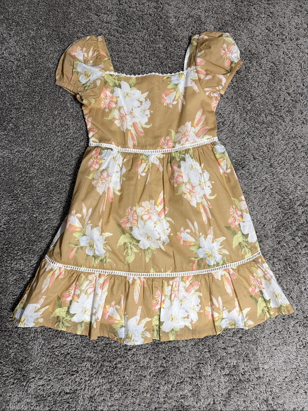 Janie and Jack Tan Floral Puff-Sleeve Dress